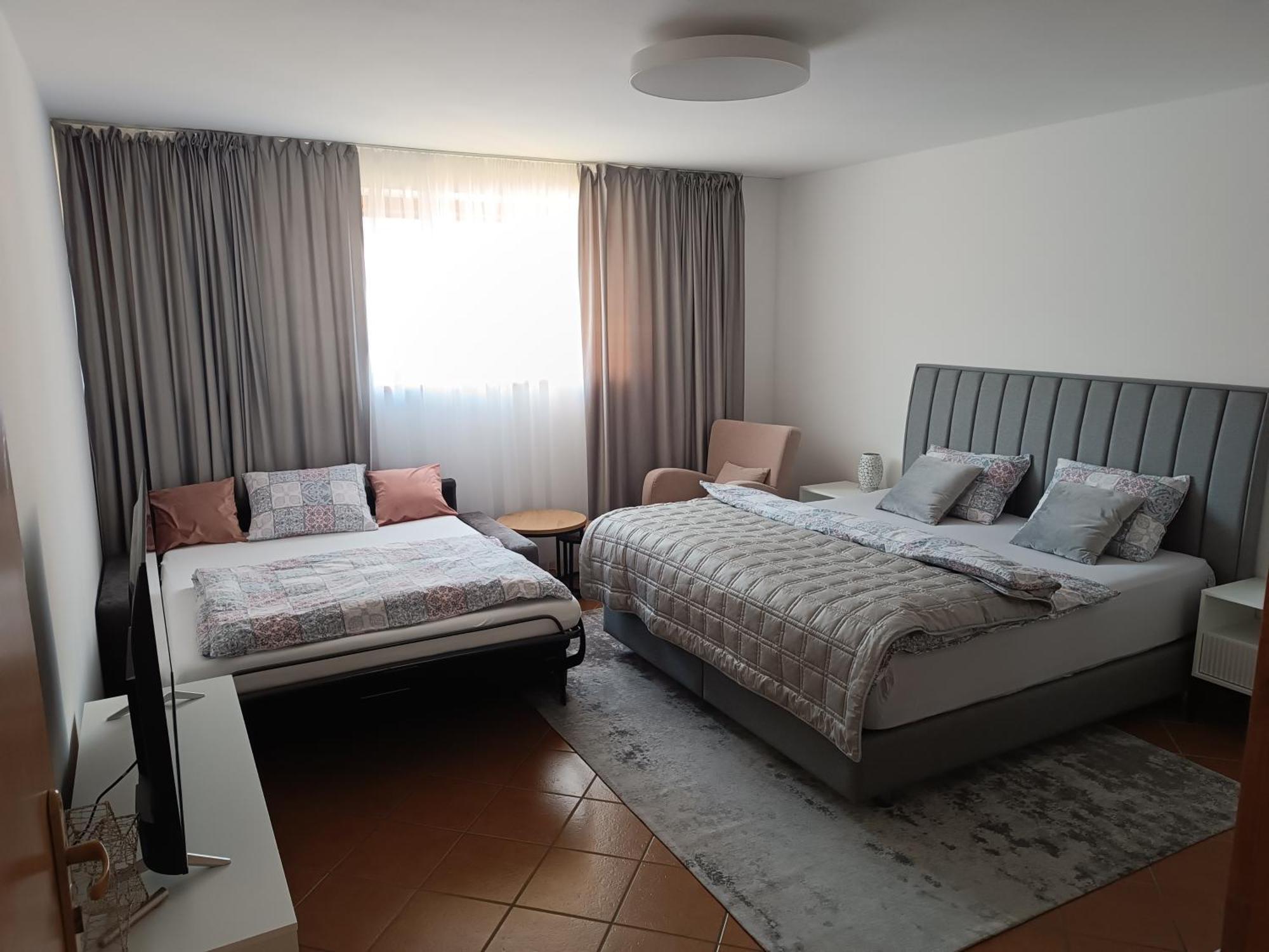 3 Bathrooms Apartman Mimi Липтовски-Микулаш Экстерьер фото