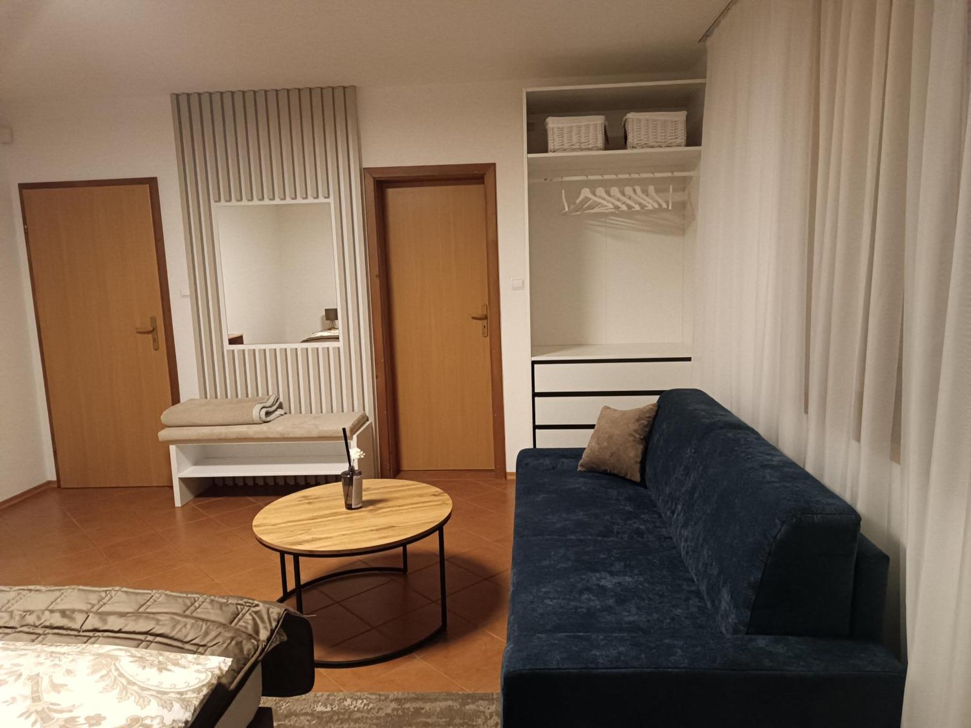 3 Bathrooms Apartman Mimi Липтовски-Микулаш Экстерьер фото