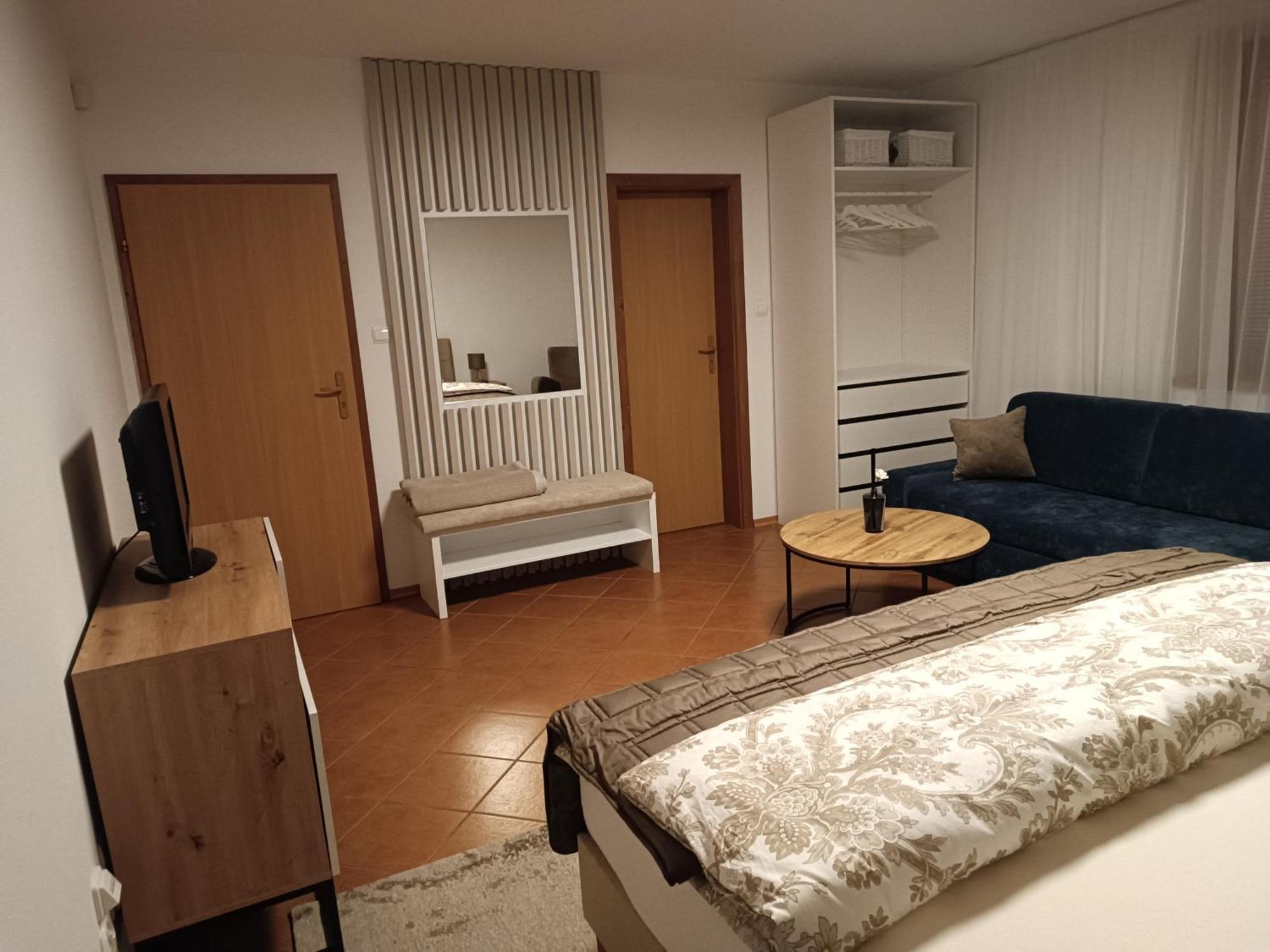 3 Bathrooms Apartman Mimi Липтовски-Микулаш Экстерьер фото