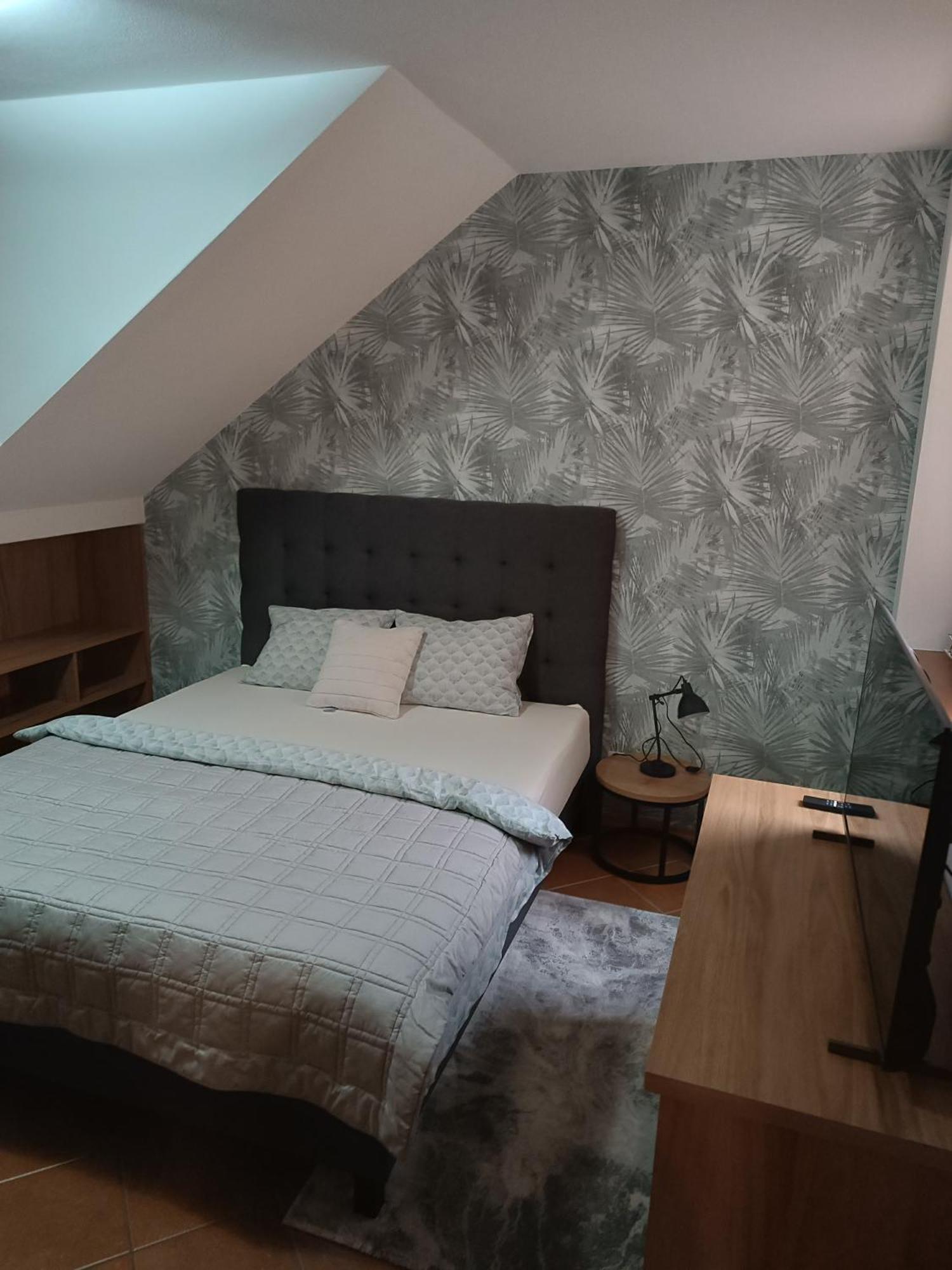 3 Bathrooms Apartman Mimi Липтовски-Микулаш Экстерьер фото