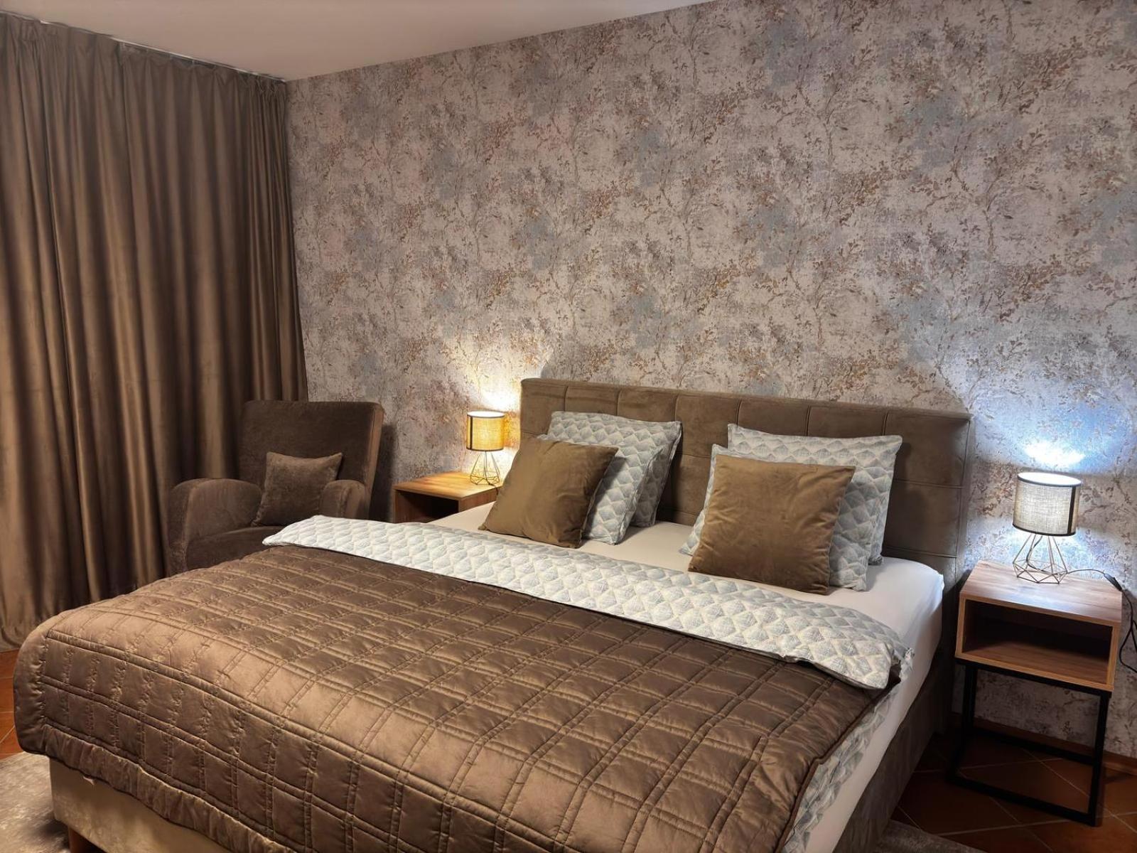 3 Bathrooms Apartman Mimi Липтовски-Микулаш Экстерьер фото
